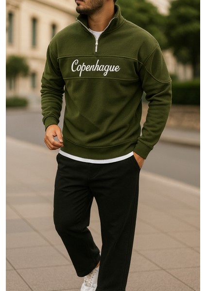 Erkek Yarım Fermuar Parça Detay Nakışlı Polar Sweatshirt