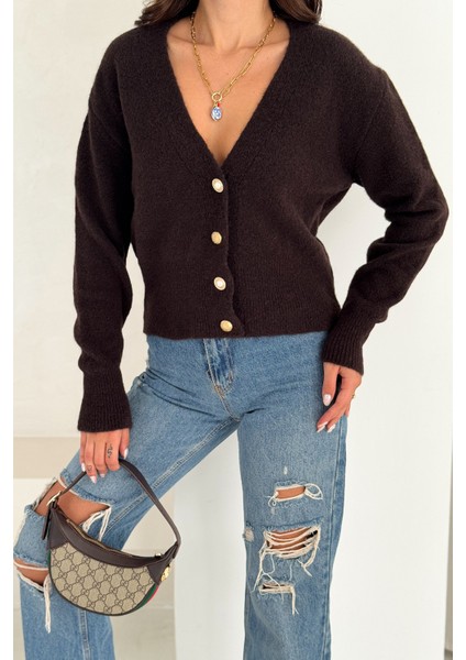 Kadın Düğmeli V Yaka Triko Hırka – Klasik & Şehirli Stil fiyatları