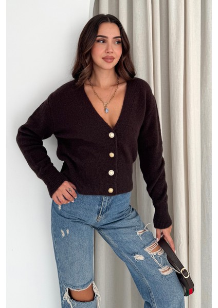 Kadın Düğmeli V Yaka Triko Hırka – Klasik & Şehirli Stil fırsatları