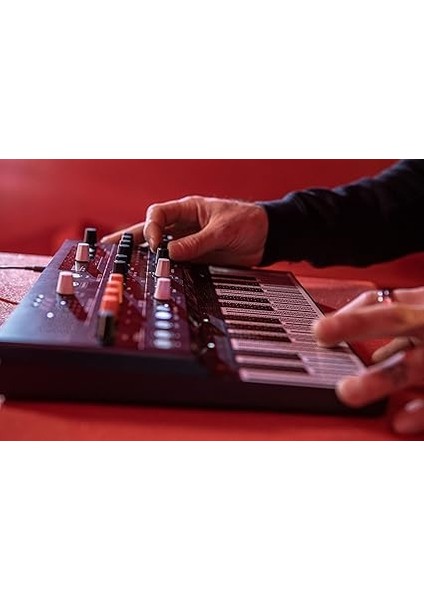 Microfreak Deneysel Hibrit Synthesizer modelleri