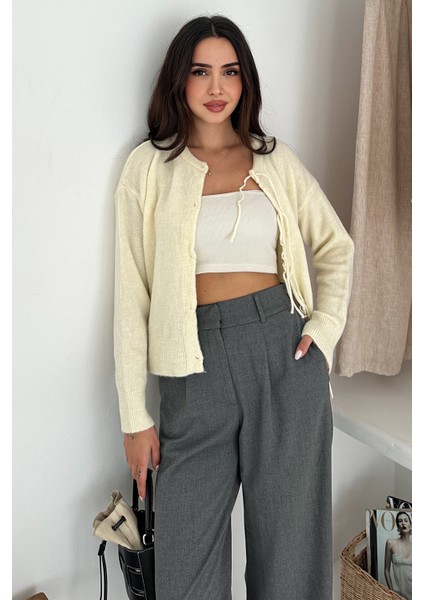 Kadın Fiyonk Detaylı Dokulu Triko – Yaratıcı & Şehirli Stil fiyatları