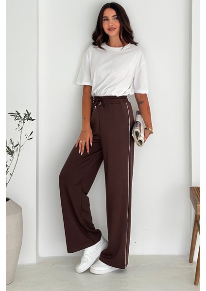 Kadın Lastikli Bel Bağcıklı Bol Paça Pantolon – Rahat & Minimal Stil