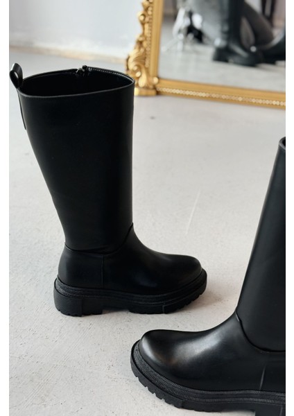 Vynor Siyah Fermuarlı Günlük Kadın Çizme fırsatları