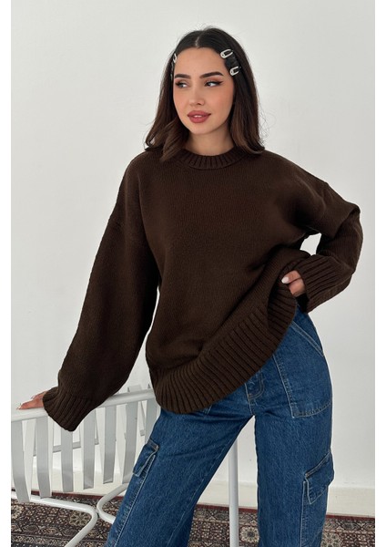 Kadın Oversize Triko Kazak – Rahat & Şehirli Stil