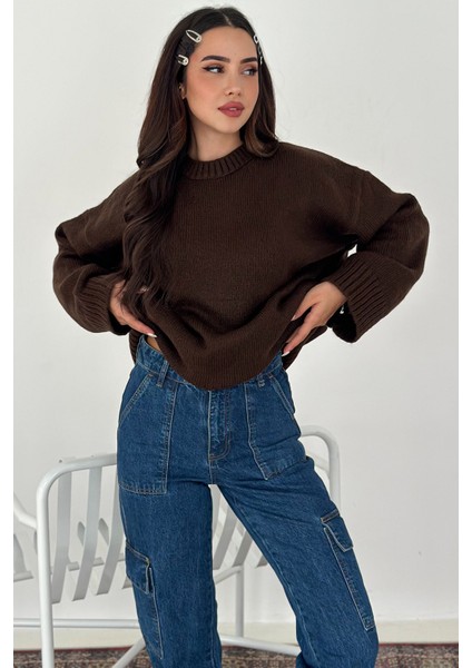 Kadın Oversize Triko Kazak – Rahat & Şehirli Stil