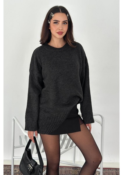 Kadın Oversize Triko Kazak – Rahat & Şehirli Stil fırsatları