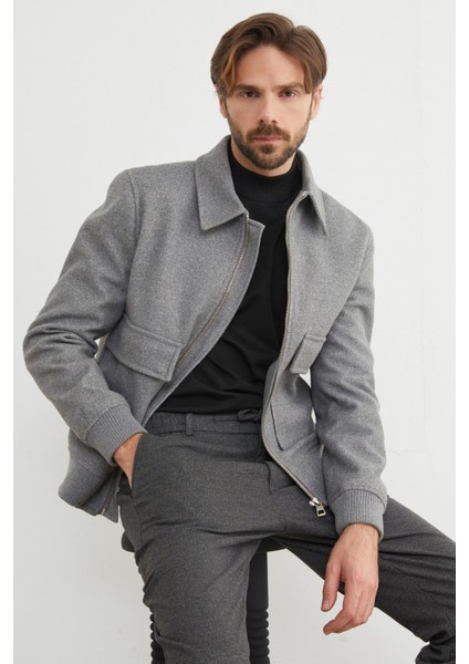 Fermuarlı Polo Yaka Cepli Kaşe Ceket