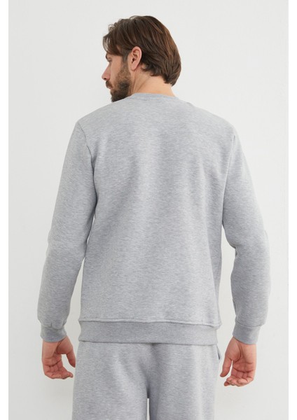 3 Iplik Basic Bisiklet Yaka Sweatshirt