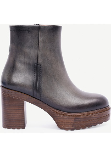 Kalın Dolgu Topuklu Deri Bot