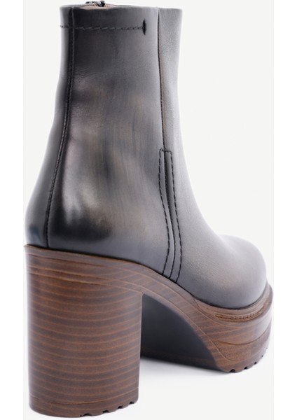 Kalın Dolgu Topuklu Deri Bot modelleri