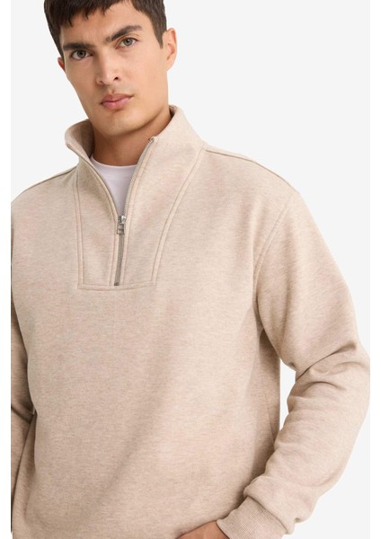 Regular Fit Dik Yaka Yarım Fermuarlı Sweatshirt F4137AX25AU fırsatları