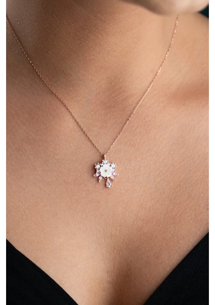 925 Ayar Gümüş Rose Kaplama Pembe Beyaz Taşlı Manolya Çiçeği Kolye fiyatları