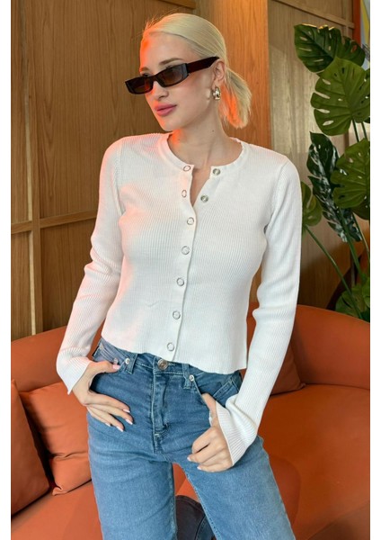 Beyaz Çıt Kapamalı Triko Kadın Hırka MG2579
