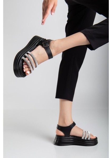 Lalen Siyah Kemerli Sandalet - Lisinya fiyatları