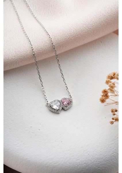 925 Ayar Gümüş Rodyum Kaplama Beyaz Pembe Taşlı Çift Kalp Model Kolye fırsatları
