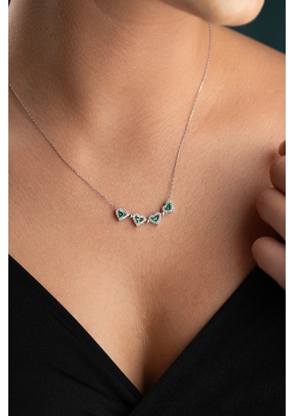 925 Ayar Gümüş Açılır Kapanır Mıknatıslı Yeşil Taşlı 4 Yapraklı Yonca Şans Kolye fırsatları