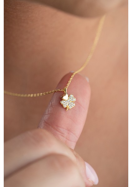 925 Ayar Gümüş Gold Kaplama Zirkon Taşlı 4 Yaprak Yonca Kolye