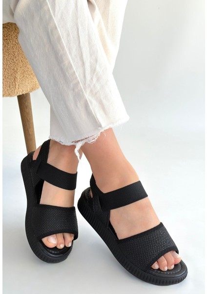 Jake Siyah Hasır Cilt Sandalet - Lisinya