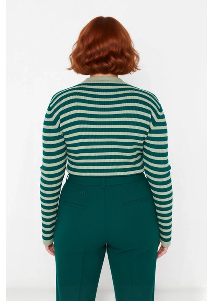 Kadın Çizgili Fitilli Triko Kazak Ince Yapısı Ile Kış Aylarında Modern Bir Görünüm Sağlar Kaliteli fiyatları