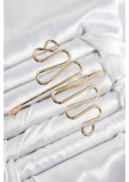 Pirinç Kıvrımlı Model Gold Renk Kadın Pazu Bileklik - Lisinya