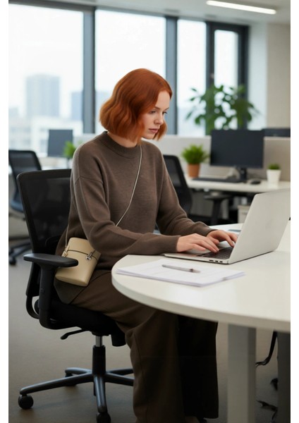 Kadın Casual Regular Kalıp Bisiklet Yaka Düz Triko Kazak Kış Günleri Için Konforlu Uzun Kollu Şıklık fırsatları