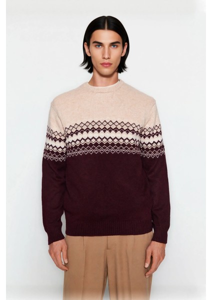 Erkeklere Özel Fitted Kalıp Etnik Desenli Bisiklet Yaka Triko Kazak Kışlık Kombinlerin Vazgeçilmezi