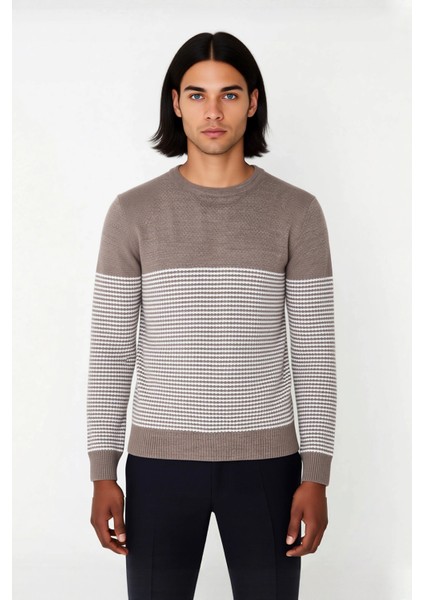 Erkek Bisiklet Yaka Çizgili Triko Kazak Slim Fit Kesimiyle Günlük Stilinize Şıklık Katıyor