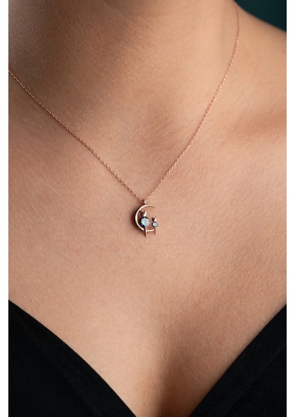 925 Ayar Gümüş Rose Kaplama Mistik Topaz Taşlı Kedili Hilal Kolye fiyatları