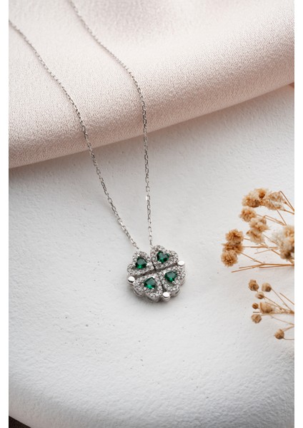 925 Ayar Gümüş Işıklı Kutuda Açılır Kapanır Mıknatıslı Yeşil Taşlı 4 Yapraklı Yonca Şans Kolye fiyatları