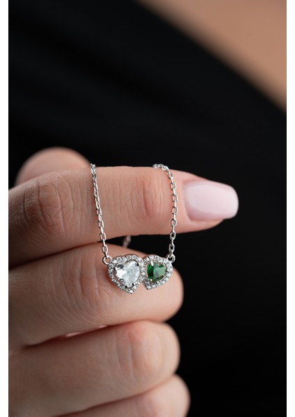 925 Ayar Gümüş Rodyum Kaplama Beyaz Yeşil Taşlı Çift Kalp Model Kolye fırsatları