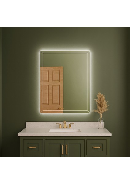 Fasetalı Çerçeve Detaylı LED Işıklı Ayna – Lüks Modern Duvar & Banyo Aynası