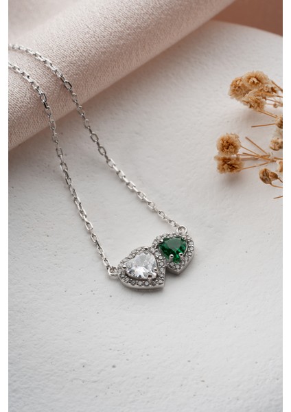 925 Ayar Gümüş Rodyum Kaplama Beyaz Yeşil Taşlı Çift Kalp Model Kolye indirimleri