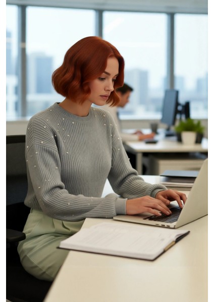 Kadın Inci Detaylı Bisiklet Yaka Regular Kalıp Düşük Kol Fitilli Triko Kazak Günlük Şıklık fırsatları