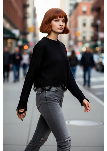 Kadın Casual Crop Oversize Bisiklet Yaka Triko Kazak Düşük Kol Akıtma Detaylı Konforlu Şık modelleri