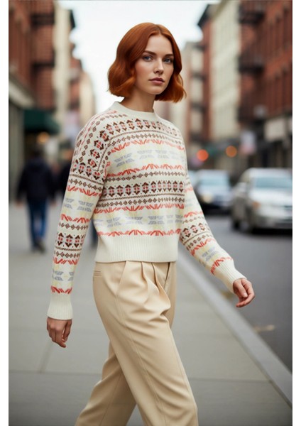 Kadınlara Özel Etnik Desenli Oversize Kalıp Düşük Kol Triko Kazak Kış Aylarının Vazgeçilmezi modelleri