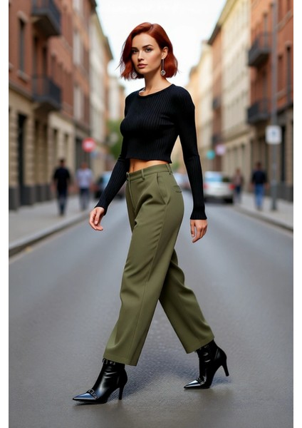 Kadın Şık Fitted Super Crop Uzun Kollu Bisiklet Yaka Triko Bluz Fitilli Dokulu Yanları Yırtmaçlı fırsatları