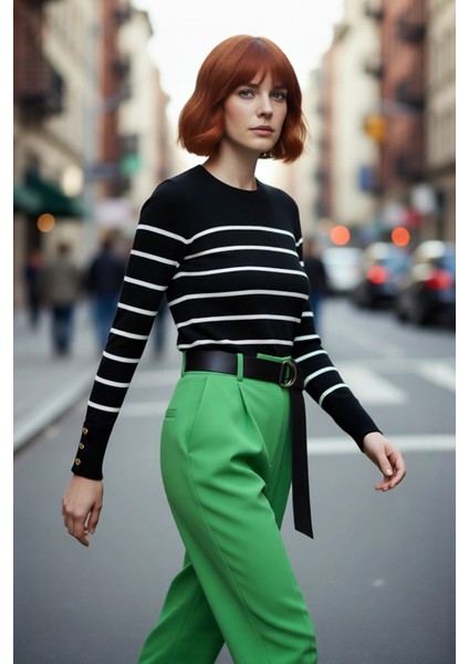 Kadın Modern Ekru Çizgili Bisiklet Yaka Fitted Kesim Triko Kazak Ilkbahar Sonbahar Konforu fırsatları