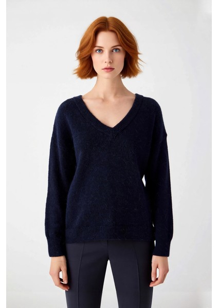 Modern Kadın Oversize V Yaka Triko Düz Düşük Kol Günlük Basic Kışlık Alpaka Karışımlı Kazak