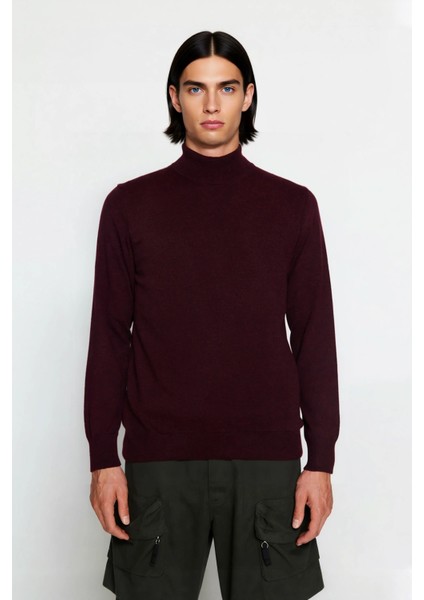 Erkek Slim Fit Dik Yaka Basic Triko Kazak Soğuk Havalarda Konforlu ve Rahat Bir Tarz Sunar