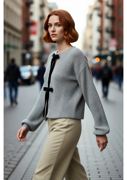 Kadın Triko Çift Taraflı Kurdeleli Crop Kesim Regular Kalıp Düşük Kol Selanik Örgü Akrilik Kazak fırsatları