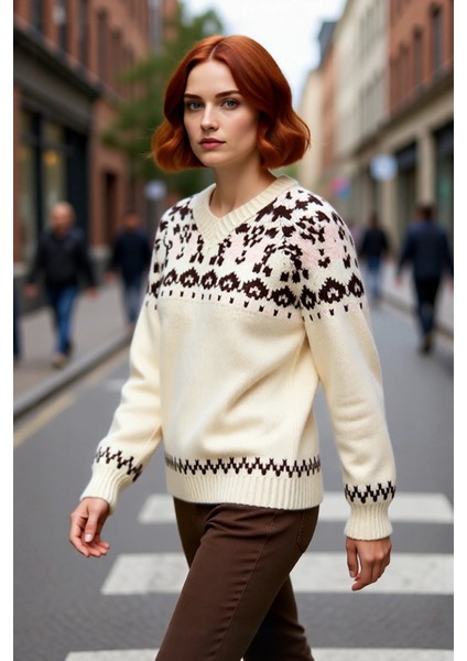 Kadın Geniş Kalıp V Yaka Etnik Desenli Reglan Kol Triko Kazak Günlük Konforlu Şık Kombinler modelleri