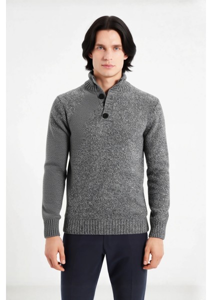 Erkek Modern Düğmeli Dik Yaka Fitted Kalıp Triko Kazak Soğuk Kış Günleri Için Ideal Şık Seçim