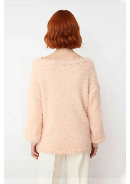 Kadın Basic Regular Kalıp Triko Kazak Dokulu Tüylü Kayık Yaka Kış Sezonu Için Ideal Kaliteli fiyatları