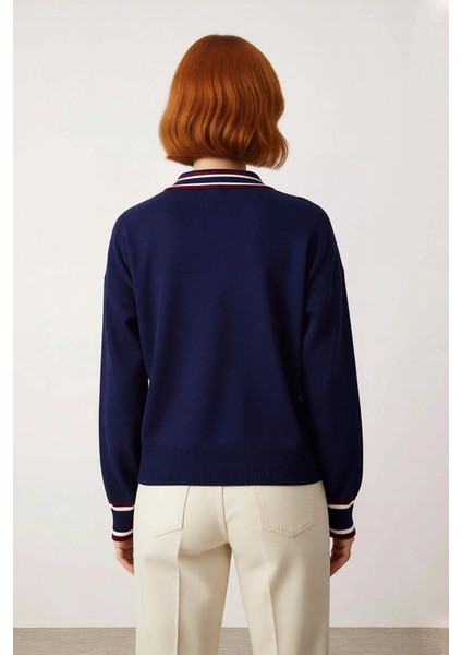 Kadın Lacivert Renk Bloklu Polo Yaka Oversize Triko Kazak Günlük Stil Için Ideal Düşük Kol Tasarım modelleri