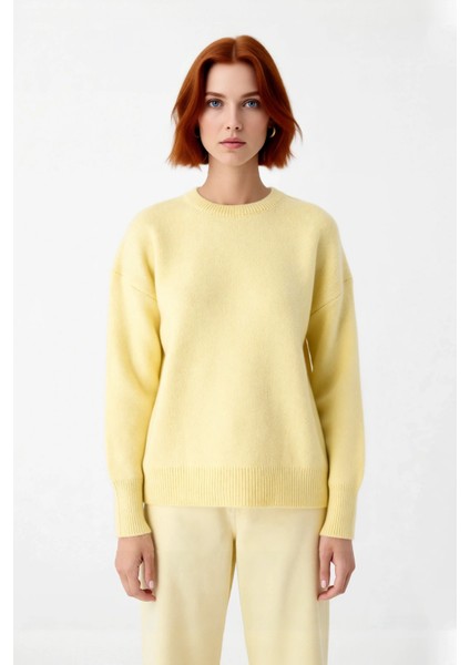 Kadın Triko Kumaş Düz Desenli Oversize Bisiklet Yaka Kazak Soğuk Günler Için Ideal Seçim Kaliteli