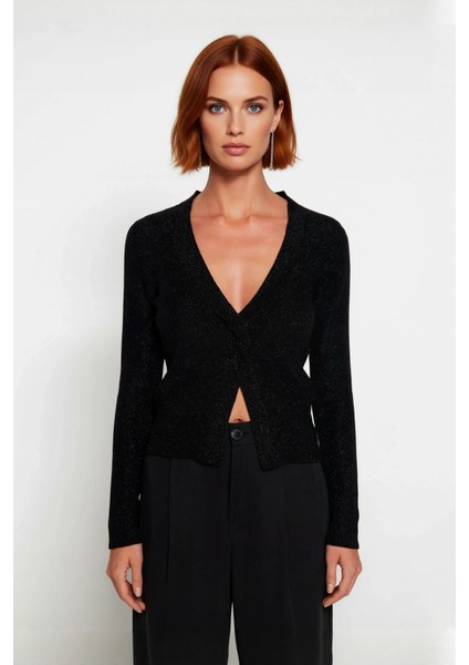 Kadın Fashion Forward Regular Kalıp Siyah Simli Triko Kazak Uzun Kollu V Yaka Modern Stil Sunar