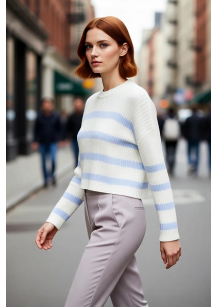 Kadın Gri Çizgili Rahat Kesim Crop Bisiklet Yaka Triko Kazak Düşük Kollu Kışlık Şıklık Kaliteli modelleri