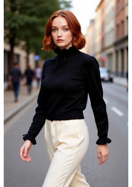 Kadın Uzun Kollu Regular Kesim Dik Yaka Ajur Desenli Bağcıklı Triko Kazak Kışlık Basic Stil modelleri