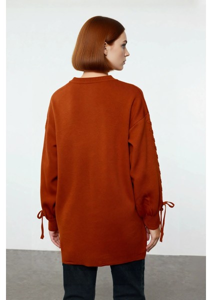 Kadın Bisiklet Yaka Düşük Kol Dokuma Detaylı Uzun Kollu Regular Fit Triko Tunik Kazak Modeli modelleri