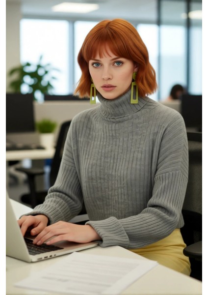 Kadın Oversize Super Crop Balıkçı Yaka Akrilik Triko Kazak Kışlık Günlük Stilinize Yenilik